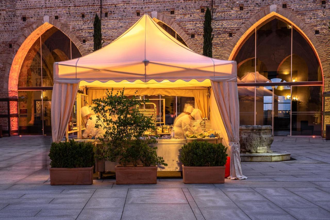Castello Visconteo Hotel Cassano dʼAdda Eksteriør billede