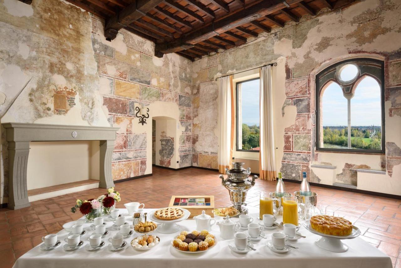 Castello Visconteo Hotel Cassano dʼAdda Eksteriør billede