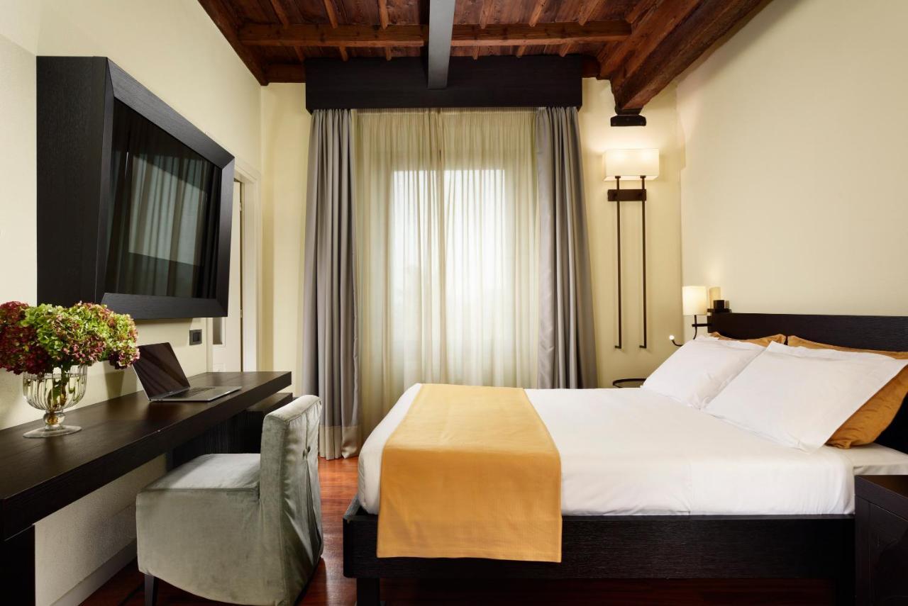 Castello Visconteo Hotel Cassano dʼAdda Eksteriør billede